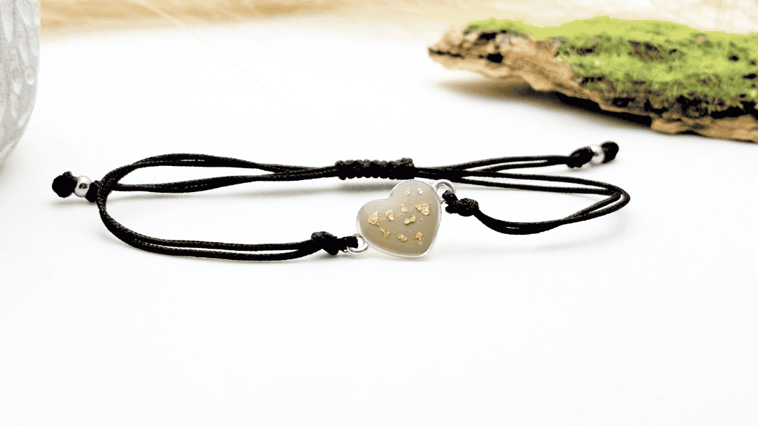 Bransoletka serce beżowe z płatkami złota (srebro 925)