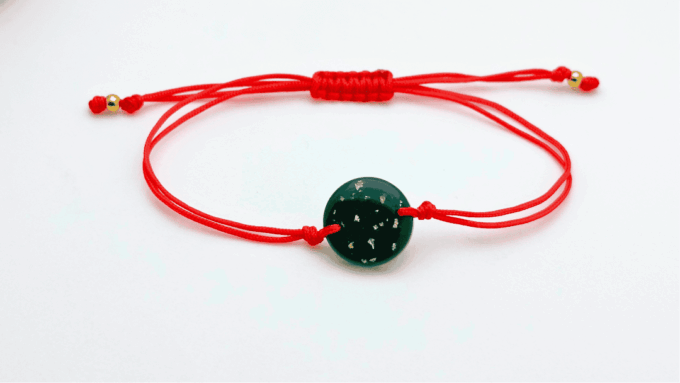 Bransoletka okrągła butelkowa zieleń z płatkami złota