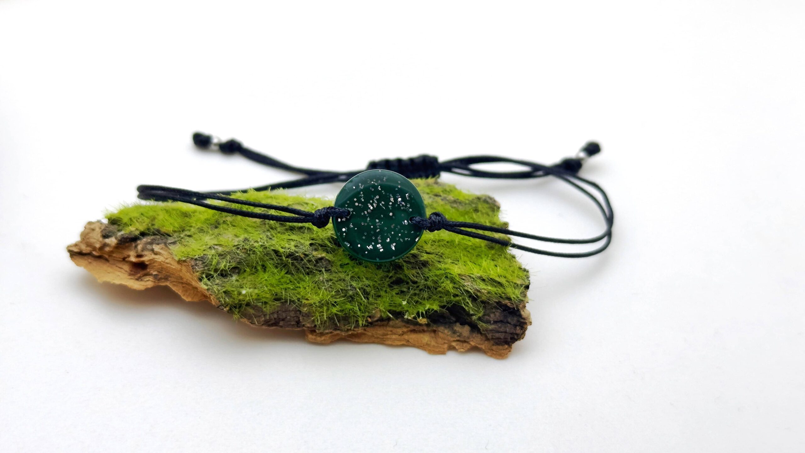 Bransoletka okrągła butelkowa zieleń ze srebrnym brokatem - obrazek 2